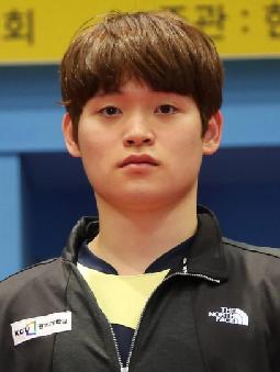 AN Junhee